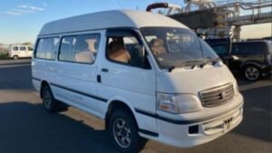 2004 TOYOTA HIACE WAGON