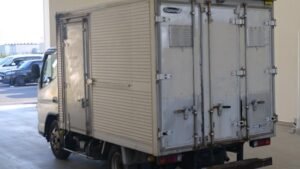 2007 Van Wing Mitsubishi Fuso Canter PA-FE70BB