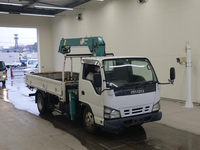 2005 Crane Truck Isuzu Elf PB-NKR81AN - Image 1