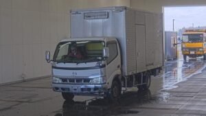 2005 Van Wing Hino Dutro PB-XZU414M