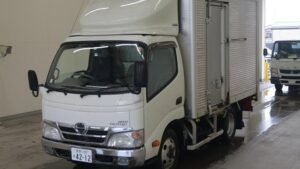 2010 Van Wing Hino Dutro BDG-XZU368M