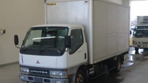 2002 Van Wing Mitsubishi Fuso Canter KK-FE53EEV