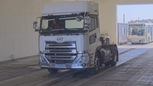 2018 Trailer Head Nissan UD 2PG-GK5AAB