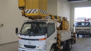 2000 Aerial Platform Toyota Dyna KK-XZU301H