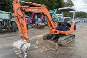 MINI EXCAVATOR EX30-2