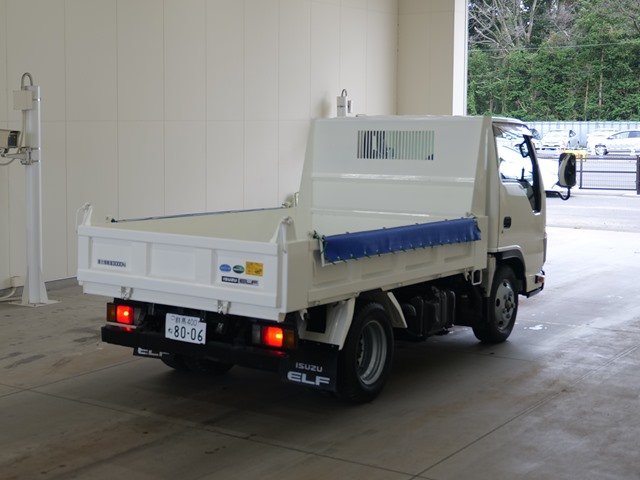 2011 Dump Tipper Truck Isuzu Elf SKG-NKR85AN - Image 4