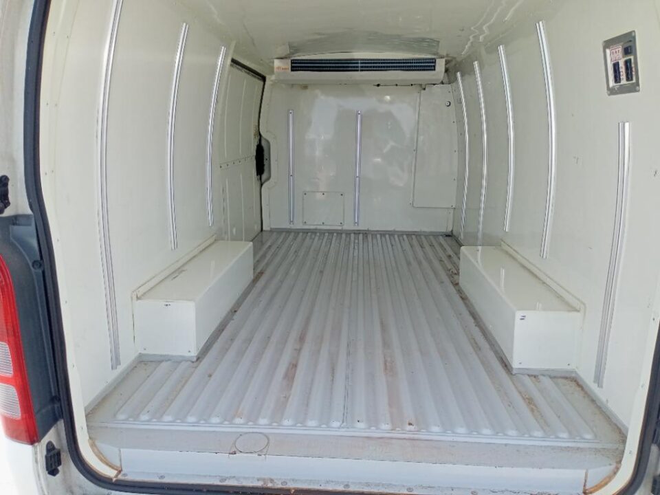 2016 TOYOTA REGIUS ACE VAN KDH201V - Image 13