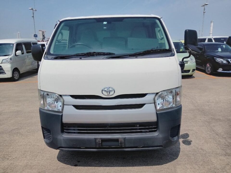 2016 TOYOTA REGIUS ACE VAN KDH201V - Image 5