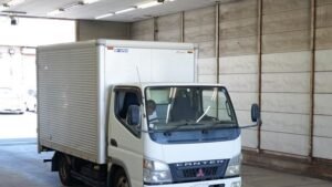 2004 Van Wing Mitsubishi Fuso Canter Guts CBF-FB700B