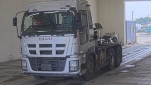 2015 Trailer Head Isuzu Giga QDG-EXZ52AJ