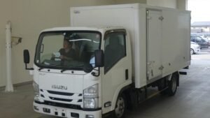 2018 Van Wing Isuzu Elf TRG-NMR85AN