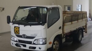 2017 Flat Body Hino Dutro TKG-XZU675M