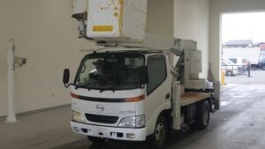 2002 Aerial Platform Hino Dutro KK-XZU301E