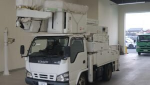 2006 Aerial Platform Isuzu Elf PB-NKR81N