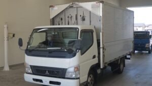 2009 Van Wing Mitsubishi Fuso Canter PDG-FE82B