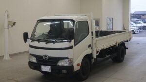 2010 Flat Body Hino Dutro BDG-XZU388M