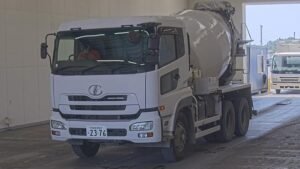 2007 Concrete Mixer Nissan Quon ADG-CW2XL