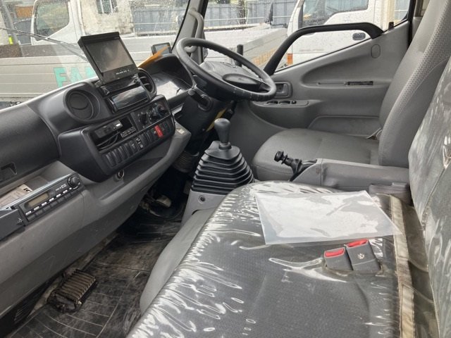 2017 Concrete Mixer Truck Hino Dutro TKG-XZU600E - Image 7