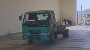 2004 Chassis Truck Nissan Condor PB-MK36A