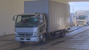 2008 Van Wing Mitsubishi Fuso Fighter PDG-FK71D