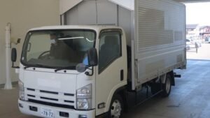 2010 Van Wing Isuzu Elf BKG-NPR85AN