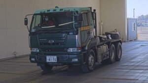 2002 Trailer Head Nissan UD KL-CW632GHT