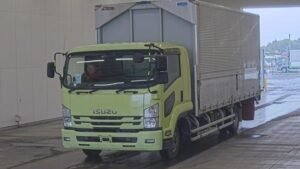 2015 Van Wing Isuzu Forward TKG-FRR90S2