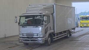 2016 Van Wing Isuzu Forward TKG-FRR90T2