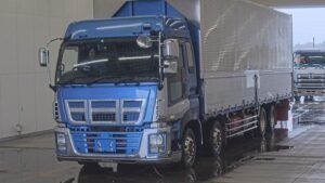 2011 Van Wing Isuzu Giga LKG-CYJ77A