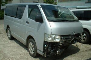 TOYOTA HIACE VAN　KR-KDH205V 2005 - Image 1