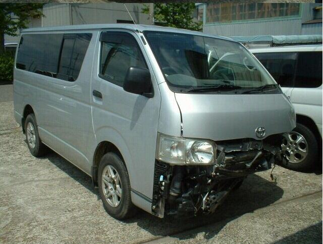 TOYOTA HIACE VAN　KR-KDH205V 2005 - Image 1