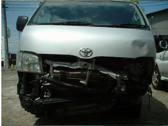 TOYOTA HIACE VAN　KR-KDH205V 2005 - Image 2