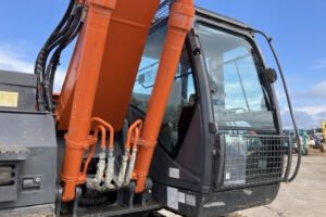 2009 Excavator HITACHI ZX225USRLC K-3