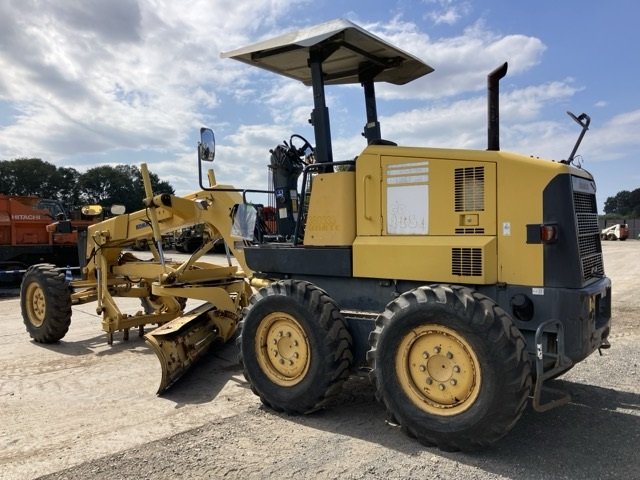 Motor Grader KOMATSU GD405A-3 - Image 4