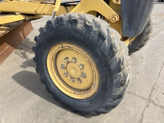 Motor Grader KOMATSU GD405A-3 - Image 10