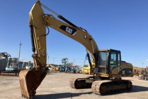 2008 Excavator CATERPILLER 320D