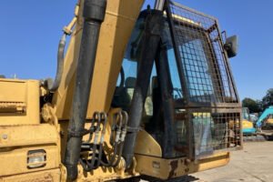2008 Excavator CATERPILLER 320D
