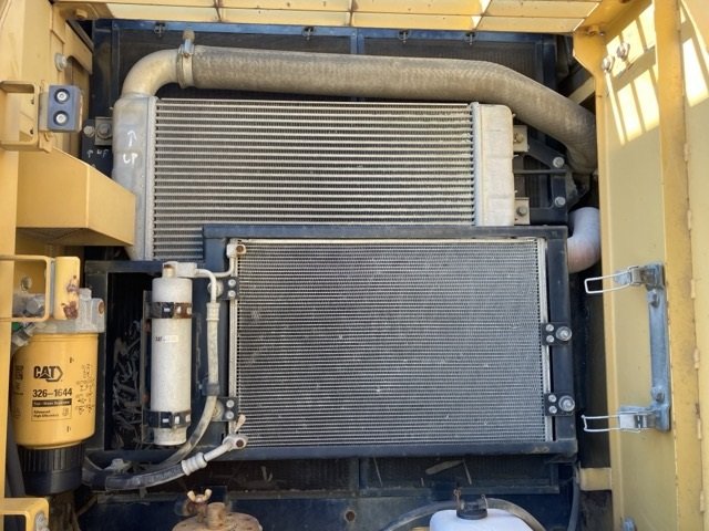 2008 Excavator CATERPILLER 320D - Image 27