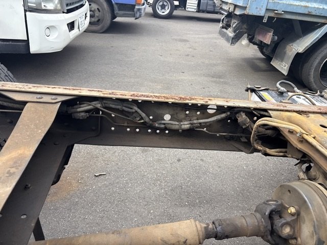 2003 Chassis Truck Mitsubishi Fuso Canter KK-FE73EB - Image 14
