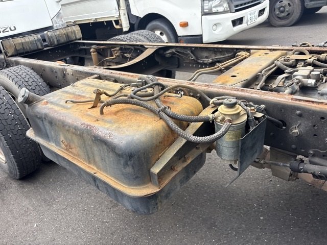 2003 Chassis Truck Mitsubishi Fuso Canter KK-FE73EB - Image 18