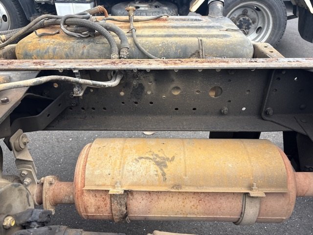 2003 Chassis Truck Mitsubishi Fuso Canter KK-FE73EB - Image 19