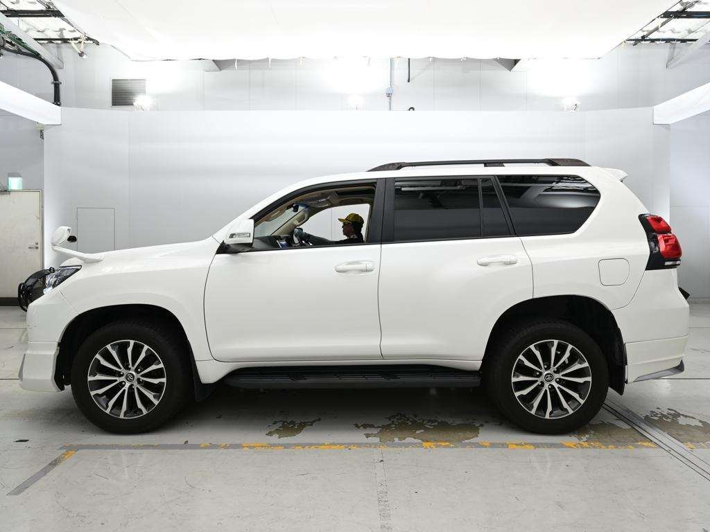 2021 SUV TOYOTA LAND CRUISER PRADO GDJ150W - Image 4