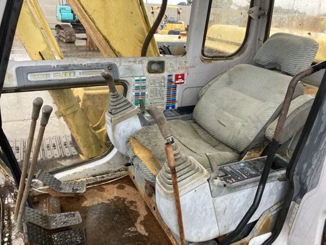 Excavator SUMITOMO SH120-2 - Image 29
