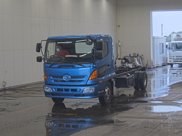 2017 Chassis Truck Hino Ranger TKG-FD9JLAA