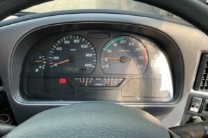 2003 Garbage Truck UD Nissan Condor KK-MK26A
