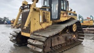 Bulldozers CATERPILLER D6R
