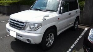 2001 Mitsubishi PAJERO IO Gh-H77W
