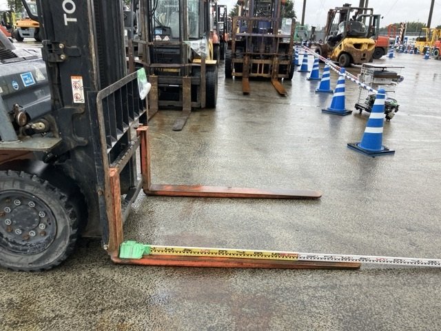 2021 Forklift Toyota 02-8FD25 - Image 13