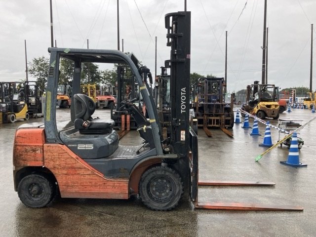 2021 Forklift Toyota 02-8FD25 - Image 15
