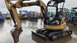 Mini Excavator CATERPILLER 040SR 2013